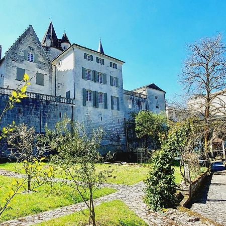 Chateau Des Senechaux, Bourdeilles Exteriér fotografie