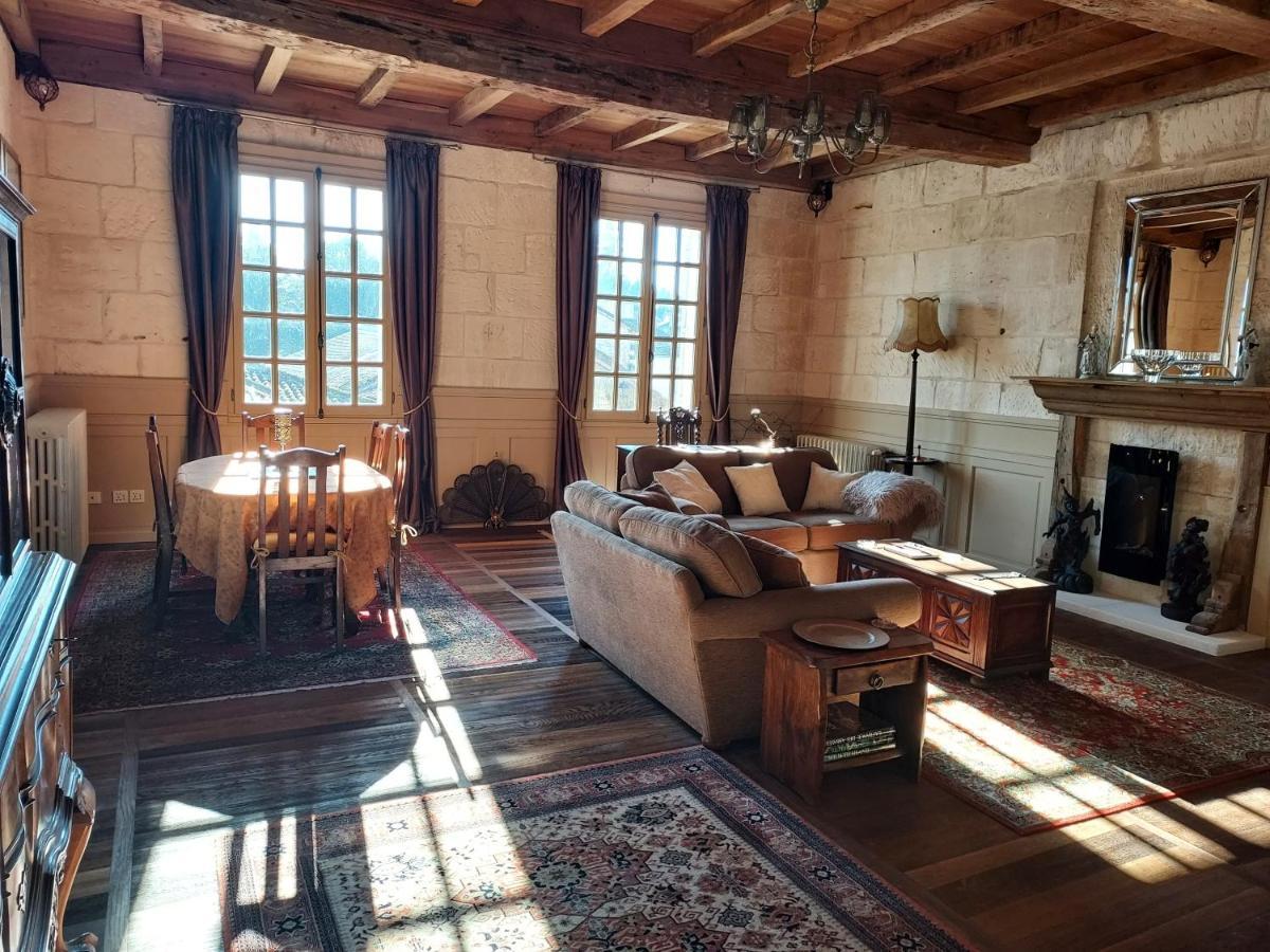 Chateau Des Senechaux, Bourdeilles Exteriér fotografie