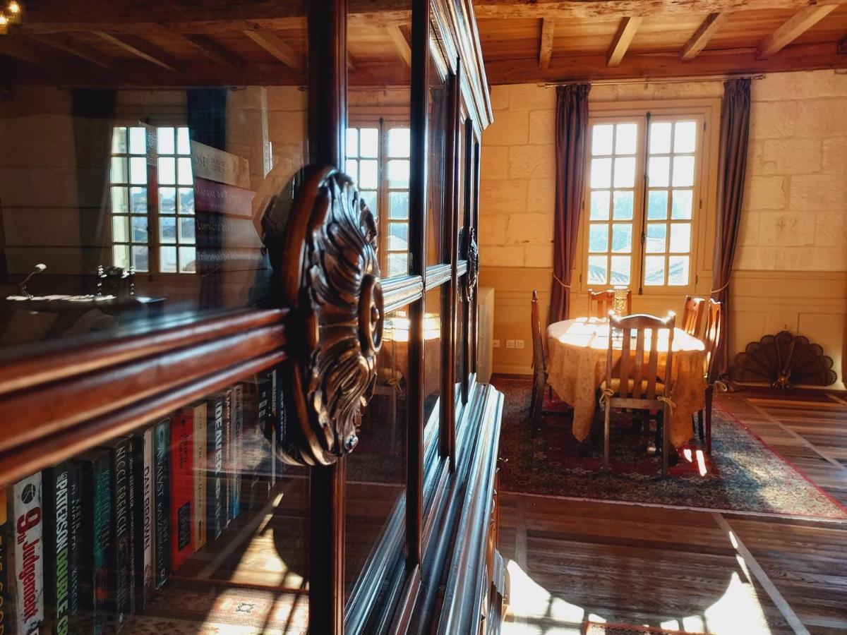 Chateau Des Senechaux, Bourdeilles Exteriér fotografie
