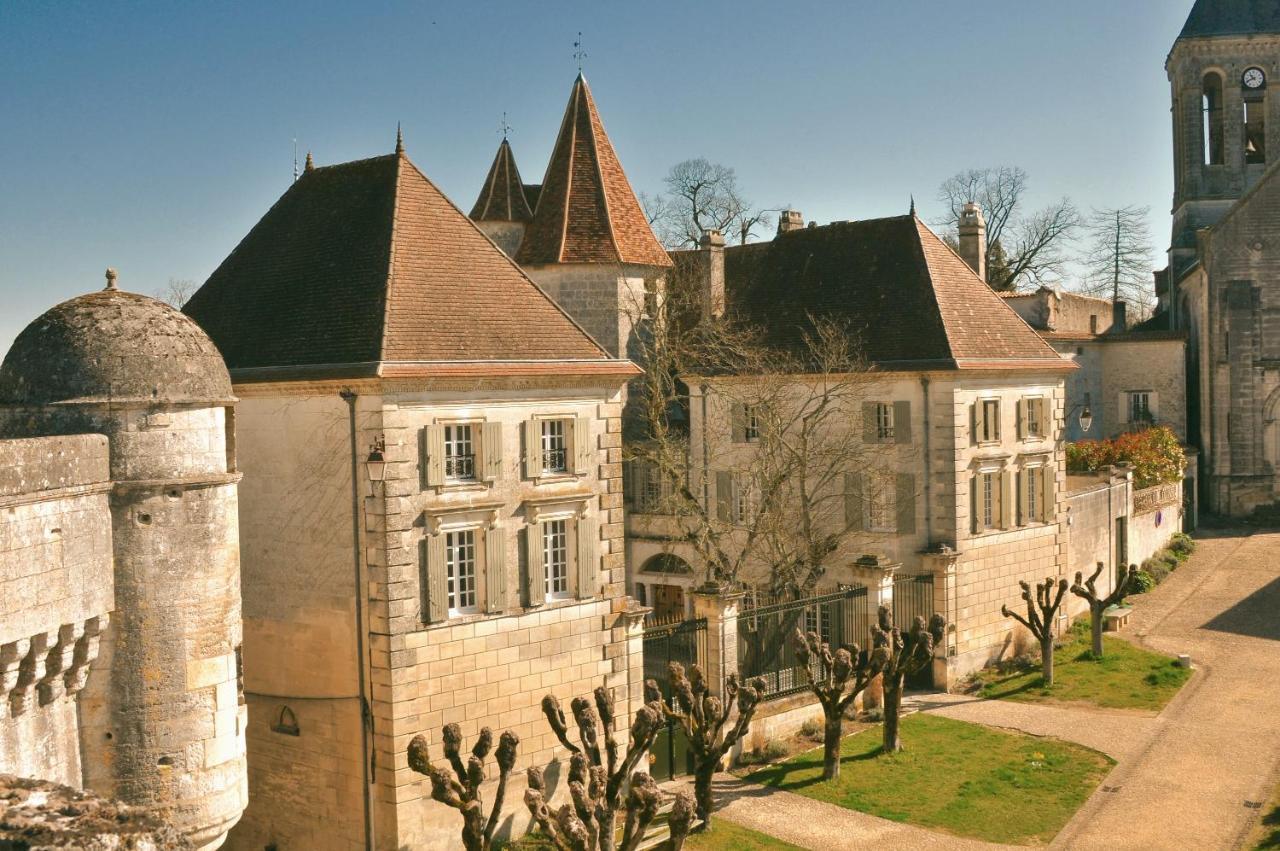 Chateau Des Senechaux, Bourdeilles Exteriér fotografie