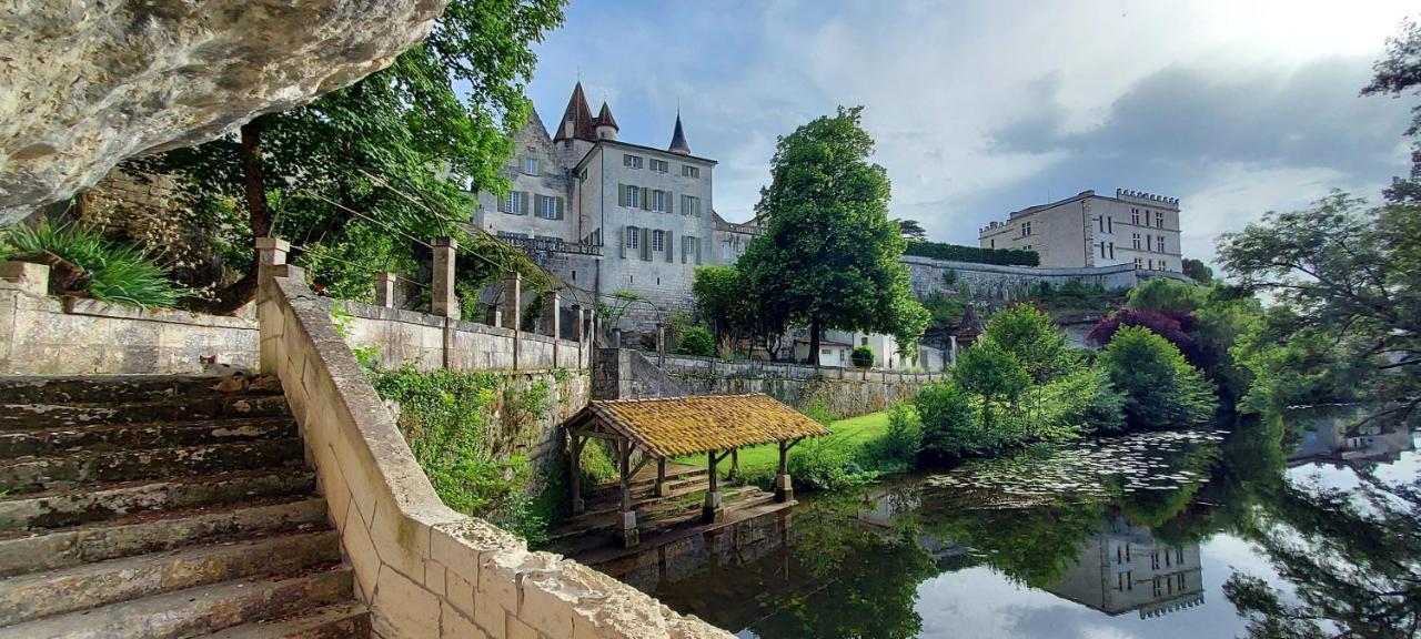 Chateau Des Senechaux, Bourdeilles Exteriér fotografie